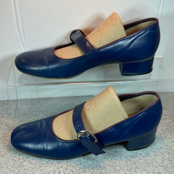 Promenaders size 9 blue leather Mary Janes. 1” heel full leather bottom sole. - Picture 1 of 6
